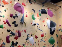 -Upper Climbing Gym 攀岩(华侨城店)