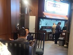 -黄泥岗·地道湖北菜(奥特莱斯店)