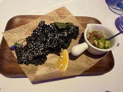 金枪鱼塔塔配墨鱼汁脆片-天玑高空江景餐厅&酒吧Sky Secret Restaurant&Bar