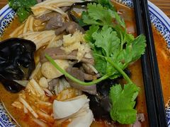 -亚忠小吃店(曾厝垵店)