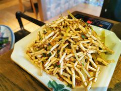 莴笋拌折耳根-阿婉贵州苗家酸汤鱼(梅林店)