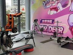 -超鹿运动(五四路恒力城店)