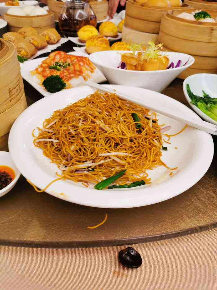 唐宴海鲜酒家-"一入门就被水族箱里各式各样的生鲜海味吸引.