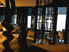 -唐拉雅秀酒店-西锦汇空中BBQ·思创餐厅