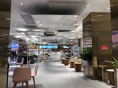 大堂-奈雪的茶(湖滨银泰in77C区PRO店)