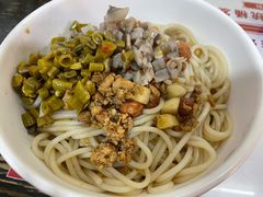-统桶发卤粉王(银盆岭万达广场店)
