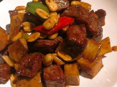 杏鲍菇牛仔粒-老广酒楼(樱花店)