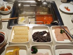 -海底捞火锅鲜切牛肉主题店(长寿路店)