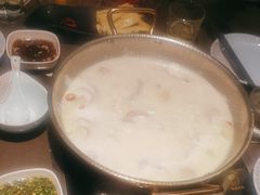 -捞王锅物料理(上海世茂广场店)