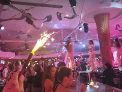 -FINNS Beach Club