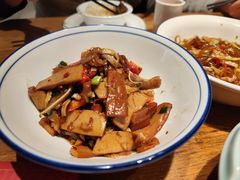 -聚鑫朋酸菜肥肠(九龙仓店)