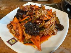 -喇喇排骨火锅·传统韩式脊骨汤(望京西园总店)