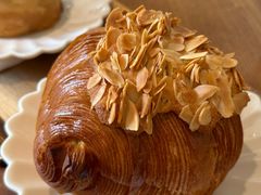 -VERIE BAKEHOUSE