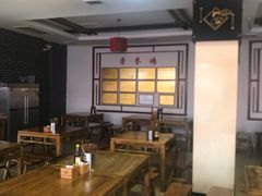 大堂-白家高记肥肠粉(总店)