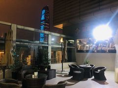 -金摩尔健身游泳(万象城鼎丰大厦店)