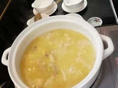 浓汤花胶鸡汤-维园悦谱·海派家常菜(乌鲁木齐南路店)