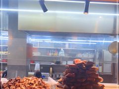 -廖师傅大蒜炒腊肉(袁家岭店)