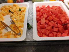 -飨食汇全日制餐厅·昆山皇冠假日酒店(九方店)