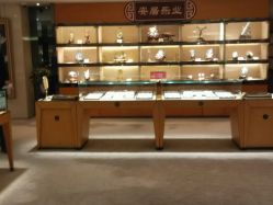 -北京七彩云南翡翠珠宝旗舰店(月坛店)