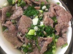 -乐山食古香跷脚牛肉