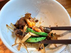 -月亮眼花园餐厅书吧酒吧