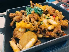 特色咸蛋黄牛蛙干锅-精悦蓉(松江万达广场店)