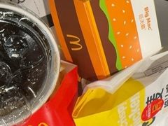 -麦当劳(新王府井店)