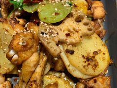 馋嘴香锅牛蛙-佬肥猫(周浦万达店)