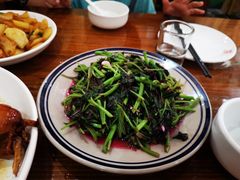 -芦茨金富饭庄·25年老字号·专做稻草鸡