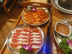 -明洞阿姨·韩式酱蟹烤肉·创意料理(三元桥店)