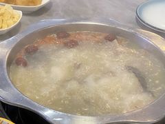 -光头药膳鸡(莱茵小镇店)