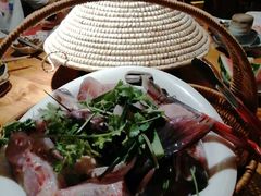 -野山舂·贵州现舂酸汤火锅(鸿通城店)