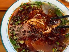 -兰河巷牛肉面(曲江店)
