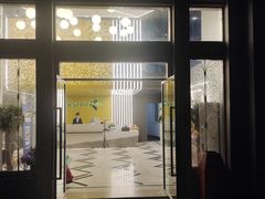 -贝菲特游泳健身(徐泾店)