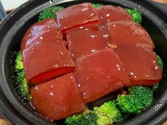 红烧肉-京尊烤鸭店JINGZUN(春秀路店)