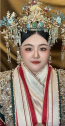 -都市丽人婚纱摄影