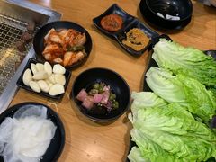 -肉甲韩国木炭烤肉(新壹街1店)