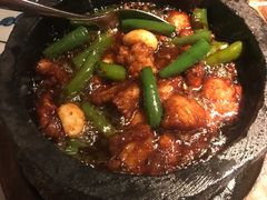 石锅杭椒牛蛙-桂满陇天书(南京德基旗舰店)