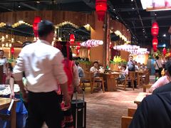 大堂-老滇山寨•云南特色菜•地方菜•民族风情歌舞表演(金碧店)