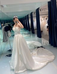 -乐派诗婚纱摄影