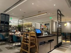 -港丽餐厅(杭大店)