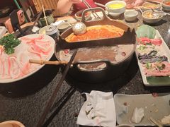 -三出山火锅(南京万象天地店)