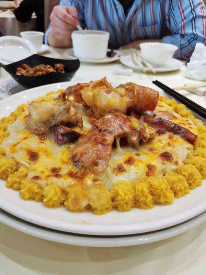 兴悦酒家(保利克洛维店)-"芝士焗龙虾伊面有限时特价超级赞!蜂巢糕也.