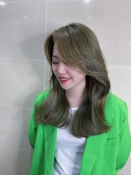 -银星女王公园发型艺术沙龙