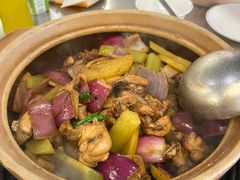 -胡须佬鸡煲四季火锅店(石厦西村直营店)