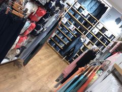 -优衣库(上海金桥太茂店)