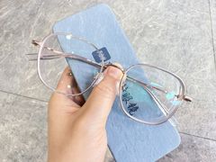 -罗伯特眼镜·蔡司官方授权(罗湖国贸店)