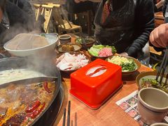 -周小明火锅(黑金冠社区店)