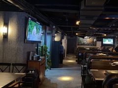 -麦凯伦烧烤·精酿超级工厂店(金桥总店)