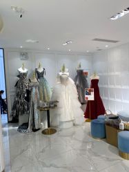 点击看大图 -GRACE KELLY婚纱与礼服(北京店)